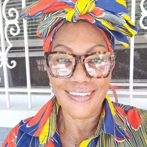 Meet your Posher, Pansy